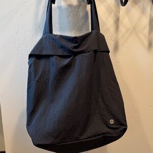 lululemon On My Level Large Black Tote Bag 30 L